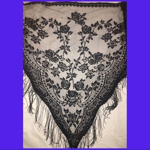 🔷🔹Black Lace Shawl